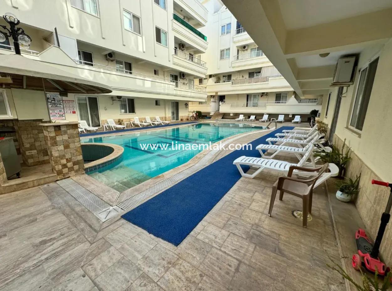 Didim Efeler Mh Huvuzlu Sit Zu Verkaufen. 2 1 Apartment Mit Offener Küche, Pool Und Lift
