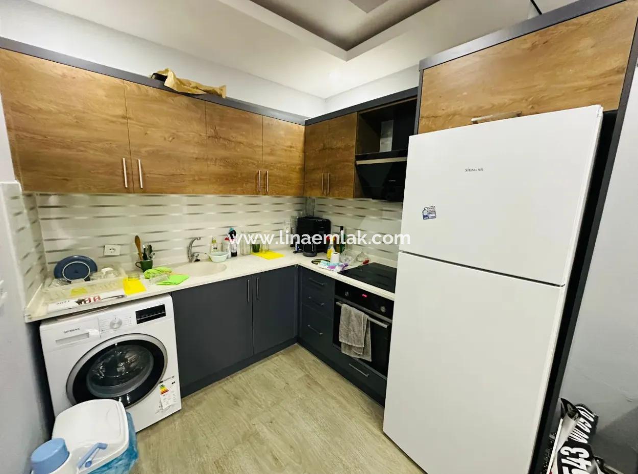 Didim Altınkumda Satılık Ana Yol Üzerinde Ofis Tipi Dükkan