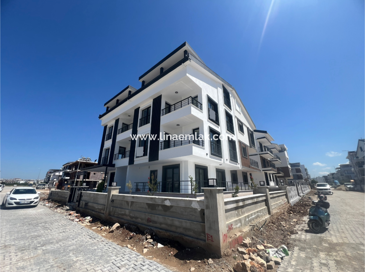 Didim Efeler Mh Satılık Ön Cephe 3+1 Açık Mutfak Asansörlü Sıfır Çatı Dublex