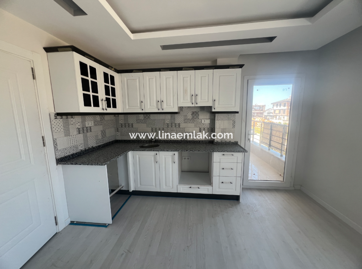 Didim Efeler Mh Satılık Ön Cephe 2+1 Açık Mutfak Asansörlü Sıfır Daire