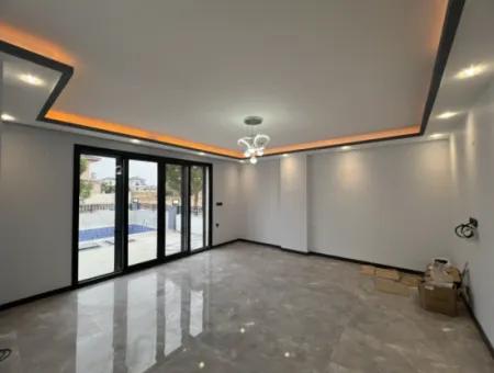 Didim Efeler Mh Satılık Havuzlu 4+1 Ayrı Mutfak Bahçeli Müstakil Sıfır Villa