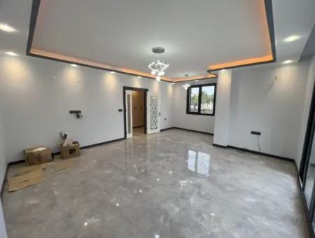 Didim Efeler Mh Satılık Havuzlu 4+1 Ayrı Mutfak Bahçeli Müstakil Sıfır Villa