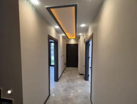 Didim Efeler Mh Satılık Havuzlu 4+1 Ayrı Mutfak Bahçeli Müstakil Sıfır Villa
