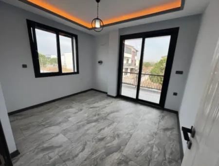 Didim Efeler Mh Satılık Havuzlu 4+1 Ayrı Mutfak Bahçeli Müstakil Sıfır Villa