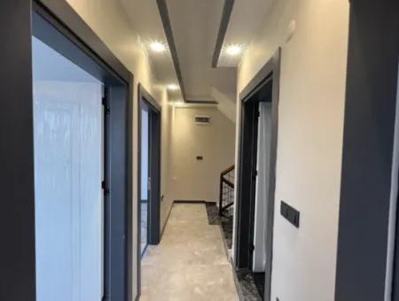 Didim Efeler Mh Satılık Havuzlu 4+1 Ayrı Mutfak Bahçeli Müstakil Sıfır Villa
