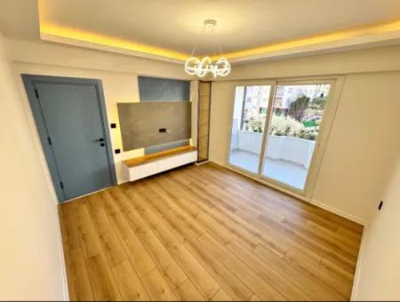 Didim Altınkumda Satılık Denize 250M 2+1 Ayrı Mutfak Ön Ephe Daire