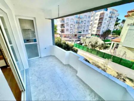 Didim Altınkumda Satılık Denize 250M 2+1 Ayrı Mutfak Ön Ephe Daire
