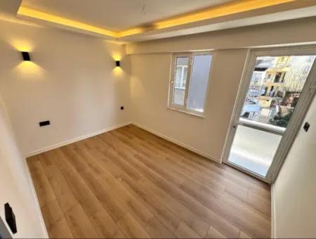 Didim Altınkumda Satılık Denize 250M 2+1 Ayrı Mutfak Ön Ephe Daire