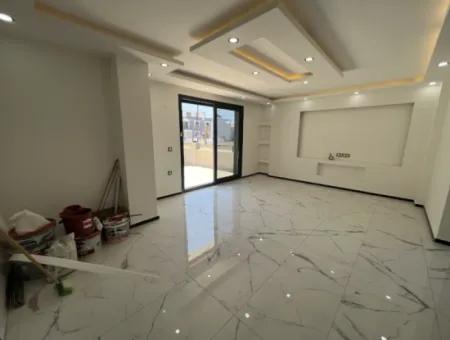 Didim Efeler Mh Satılık Müstakil Havuzlu 4+1 Açık Mutfak Bahçeli Sıfır Villa