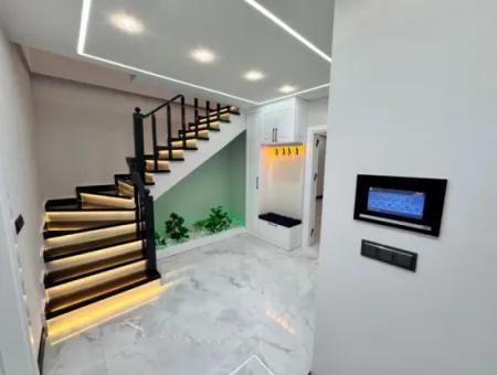 Didim Efeler Mh Satılık Havuzlu & Bahçeli 3+1 Ayrı Mutfak Sıfır Villa