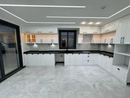 Didim Efeler Mh Satılık Havuzlu & Bahçeli 3+1 Ayrı Mutfak Sıfır Villa