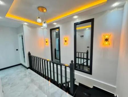 Didim Efeler Mh Satılık Havuzlu & Bahçeli 3+1 Ayrı Mutfak Sıfır Villa