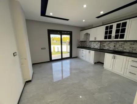 Didim Mavişehir Mh Satılık Denize 500M 4+1 Ayrı Mutfak Havuzlu Bahçeli Müstakil Sıfır Villa