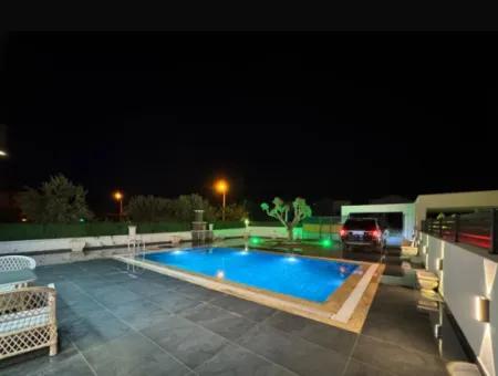 Didim Akbük Mh Satılık Denize Çok Yakın 4+1 Ayrı Mutfak Havuzlu Sıfır Villa