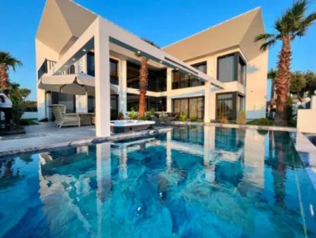 Didim Hisar Mh Satılık Full Deniz Manzalı 5+1 Ayrı Mutfak Havuzlu Sıfır Villa