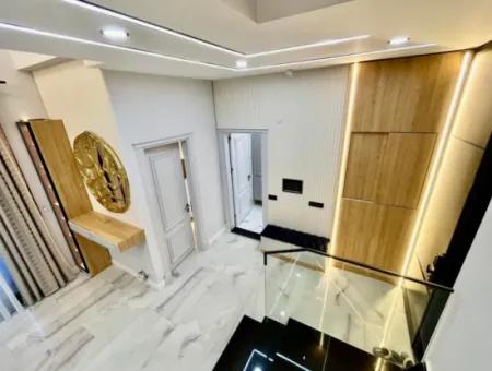 Didim Efeler Mh Satılık 5+1 Müstakil Havuzlu Özel Tasarım Lüx Villa