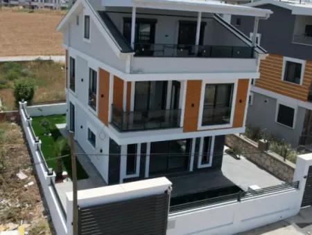 Didim Hisar Mh Satılık 5+1 Açık Mutfak Deniz Manzaralı Sıfır Villa