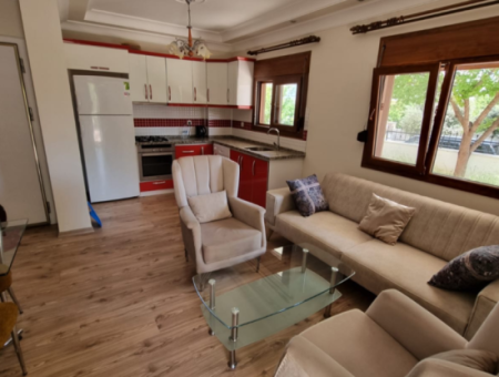 Didim Çamlık Mh Satılık Denize Sıfır 2+1 Açık Mutfak Eşyalı Yüksek Giriş Daire