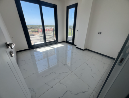 Didim Efeler Mh Satılık Ön Cephe 3+1 Açık Mutfak Asansörlü Sıfır Çatı Dublex