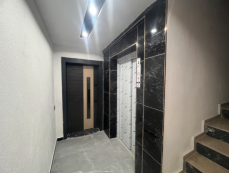 Didim Efeler Mh Satılık Ön Cephe 3+1 Açık Mutfak Asansörlü Sıfır Çatı Dublex
