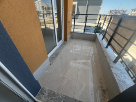 Didim Efeler Mh Satılık Ön Cephe 2+1 Açık Mutfak Asansörlü Sıfır Daire