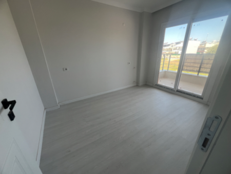 Didim Efeler Mh Satılık Ön Cephe 2+1 Açık Mutfak Asansörlü Sıfır Daire